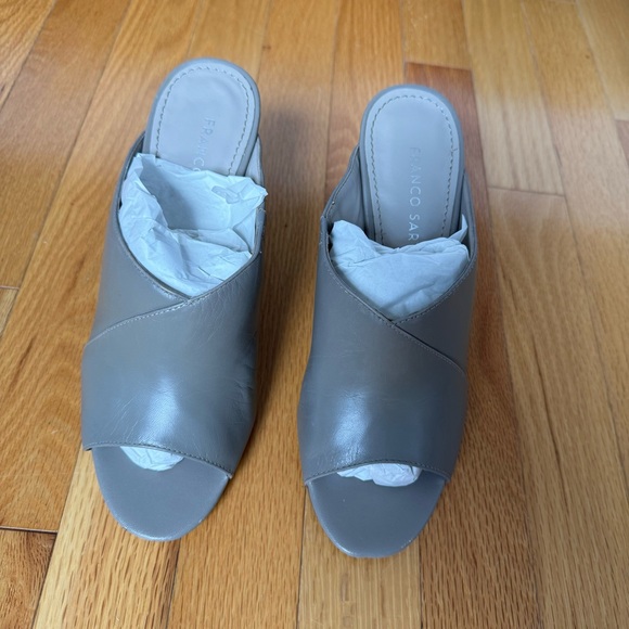 Franco Sarto grey leather wedges sandals slip-on shoes size 8 - Picture 3 of 7
